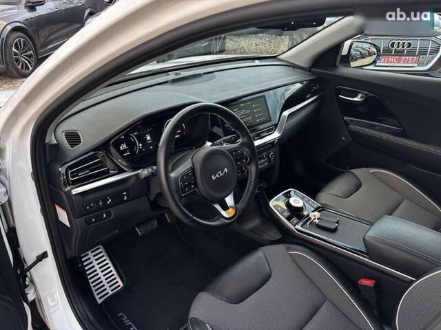 Киа Niro, объемом двигателя 0 л и пробегом 72 тыс. км за 23600 $, фото 19 на Automoto.ua