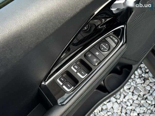 Киа Niro, объемом двигателя 0 л и пробегом 50 тыс. км за 19999 $, фото 11 на Automoto.ua