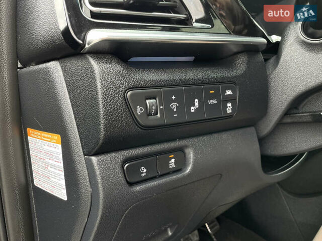 Киа Niro, объемом двигателя 0 л и пробегом 105 тыс. км за 20350 $, фото 33 на Automoto.ua