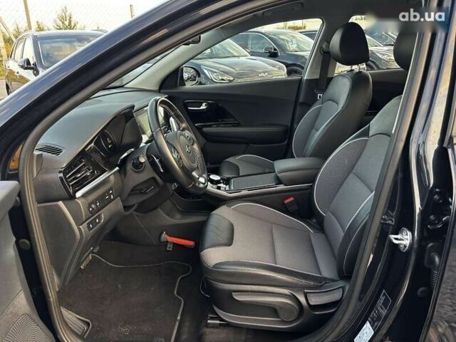 Киа Niro, объемом двигателя 0 л и пробегом 112 тыс. км за 18800 $, фото 27 на Automoto.ua
