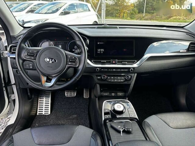 Киа Niro, объемом двигателя 0 л и пробегом 53 тыс. км за 19999 $, фото 28 на Automoto.ua