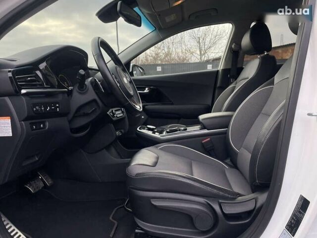 Кіа Niro, об'ємом двигуна 0 л та пробігом 69 тис. км за 20323 $, фото 25 на Automoto.ua