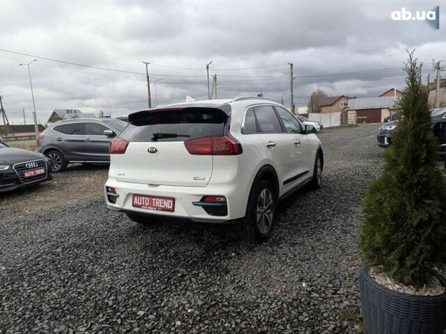 Киа Niro, объемом двигателя 0 л и пробегом 50 тыс. км за 17300 $, фото 1 на Automoto.ua