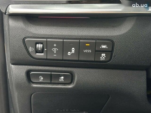 Киа Niro, объемом двигателя 0 л и пробегом 48 тыс. км за 24350 $, фото 23 на Automoto.ua