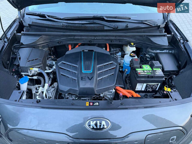 Кіа Niro, об'ємом двигуна 0 л та пробігом 58 тис. км за 22800 $, фото 16 на Automoto.ua