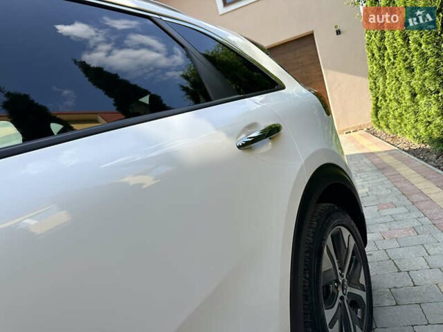 Киа Niro, объемом двигателя 0 л и пробегом 55 тыс. км за 17999 $, фото 24 на Automoto.ua