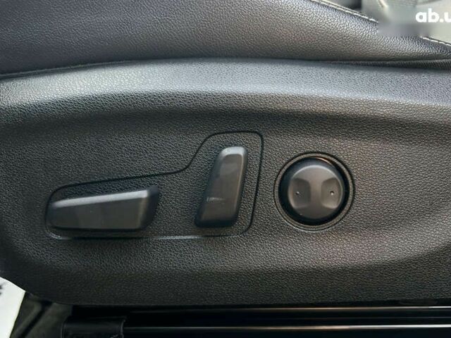 Киа Niro, объемом двигателя 0 л и пробегом 54 тыс. км за 22650 $, фото 19 на Automoto.ua