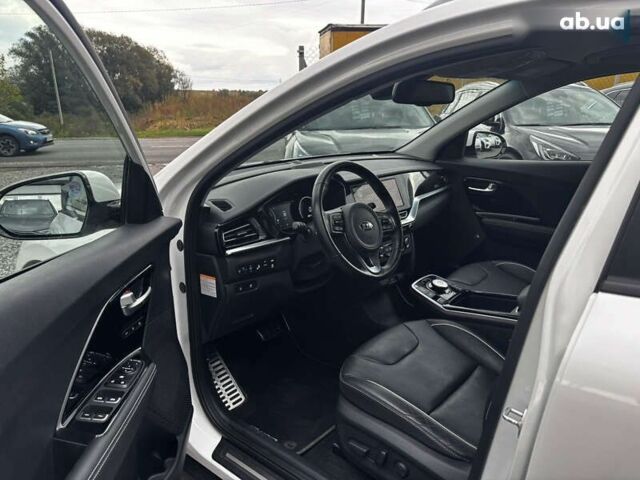 Киа Niro, объемом двигателя 0 л и пробегом 48 тыс. км за 24350 $, фото 15 на Automoto.ua