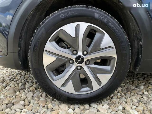 Кіа Niro, об'ємом двигуна 0 л та пробігом 70 тис. км за 23200 $, фото 23 на Automoto.ua