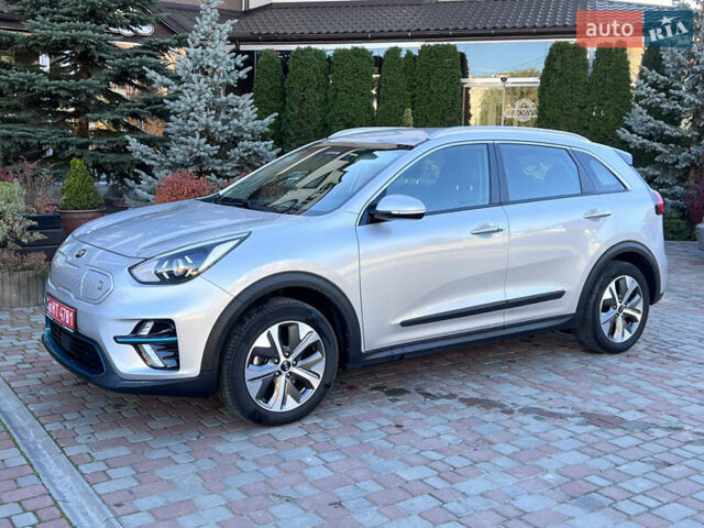 Киа Niro, объемом двигателя 0 л и пробегом 89 тыс. км за 18500 $, фото 13 на Automoto.ua
