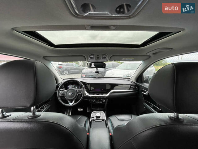 Киа Niro, объемом двигателя 0 л и пробегом 105 тыс. км за 20350 $, фото 26 на Automoto.ua