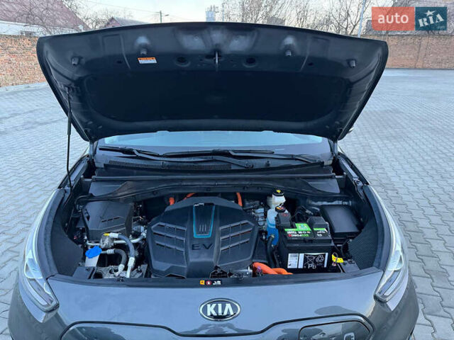 Кіа Niro, об'ємом двигуна 0 л та пробігом 58 тис. км за 22800 $, фото 17 на Automoto.ua