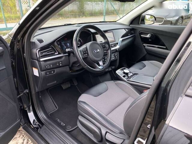 Киа Niro, объемом двигателя 0 л и пробегом 96 тыс. км за 20600 $, фото 1 на Automoto.ua