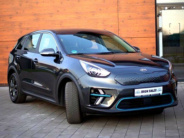 Кіа Niro, об'ємом двигуна 0 л та пробігом 28 тис. км за 18500 $, фото 1 на Automoto.ua