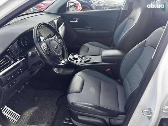 Киа Niro, объемом двигателя 0 л и пробегом 53 тыс. км за 19999 $, фото 14 на Automoto.ua