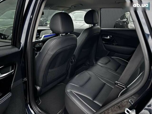 Киа Niro, объемом двигателя 0 л и пробегом 104 тыс. км за 20800 $, фото 25 на Automoto.ua
