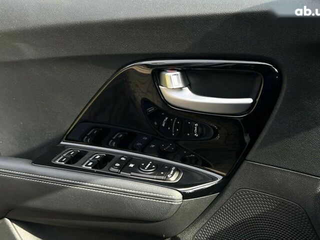 Киа Niro, объемом двигателя 0 л и пробегом 54 тыс. км за 22650 $, фото 18 на Automoto.ua