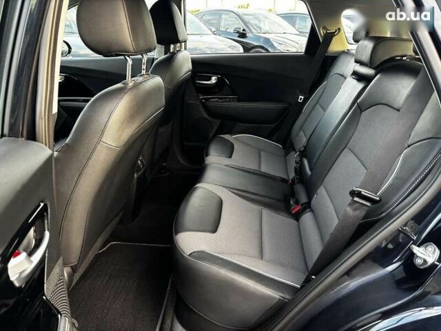 Киа Niro, объемом двигателя 0 л и пробегом 112 тыс. км за 18800 $, фото 17 на Automoto.ua