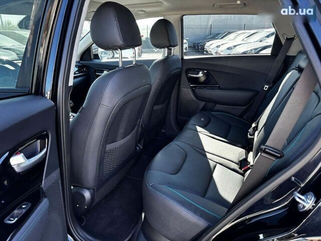 Киа Niro, объемом двигателя 0 л и пробегом 59 тыс. км за 23900 $, фото 23 на Automoto.ua
