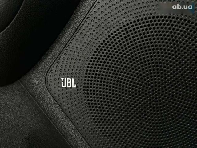 Киа Niro, объемом двигателя 0 л и пробегом 62 тыс. км за 23500 $, фото 7 на Automoto.ua