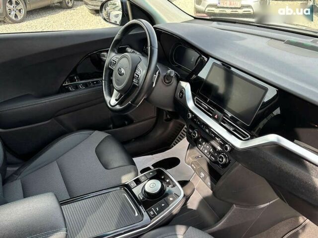 Киа Niro, объемом двигателя 0 л и пробегом 87 тыс. км за 18476 $, фото 10 на Automoto.ua