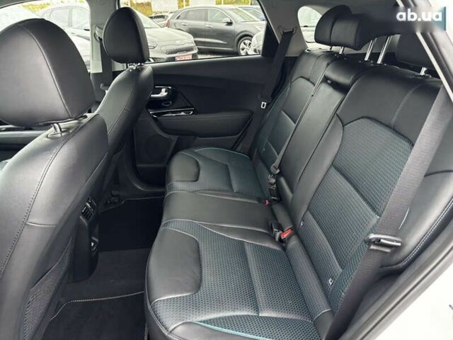 Киа Niro, объемом двигателя 0 л и пробегом 55 тыс. км за 24999 $, фото 28 на Automoto.ua
