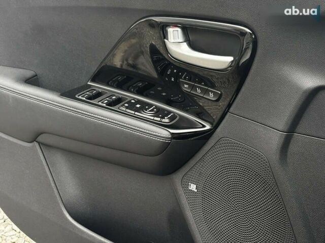 Киа Niro, объемом двигателя 0 л и пробегом 48 тыс. км за 24350 $, фото 24 на Automoto.ua