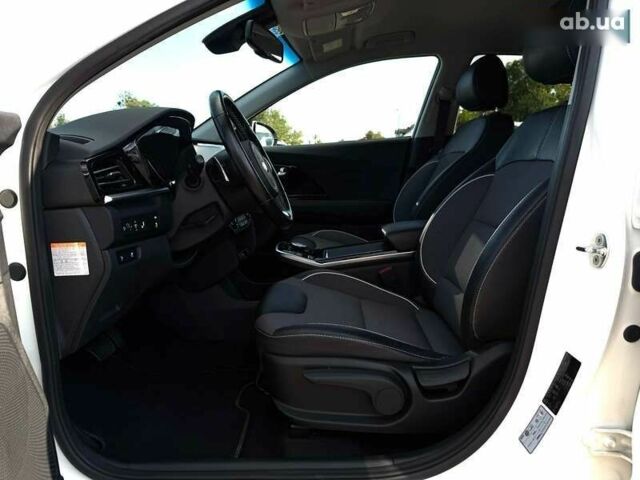 Кіа Niro, об'ємом двигуна 0 л та пробігом 59 тис. км за 23800 $, фото 1 на Automoto.ua