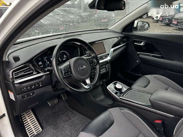 Киа Niro, объемом двигателя 0 л и пробегом 75 тыс. км за 21650 $, фото 17 на Automoto.ua