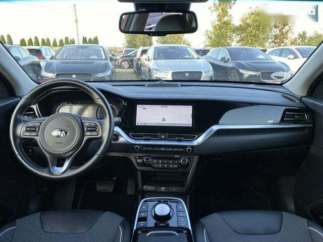 Киа Niro, объемом двигателя 0 л и пробегом 111 тыс. км за 20300 $, фото 2 на Automoto.ua