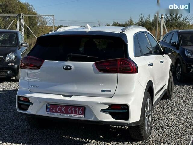 Кіа Niro, об'ємом двигуна 0 л та пробігом 53 тис. км за 20950 $, фото 5 на Automoto.ua