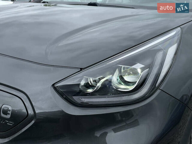 Киа Niro, объемом двигателя 0 л и пробегом 105 тыс. км за 20350 $, фото 17 на Automoto.ua
