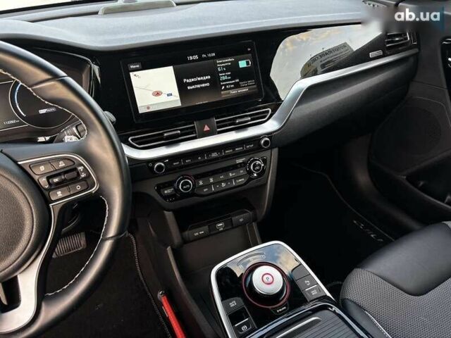 Киа Niro, объемом двигателя 0 л и пробегом 112 тыс. км за 18800 $, фото 19 на Automoto.ua