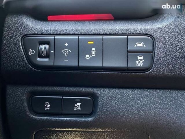 Кіа Niro, об'ємом двигуна 0 л та пробігом 70 тис. км за 23200 $, фото 3 на Automoto.ua