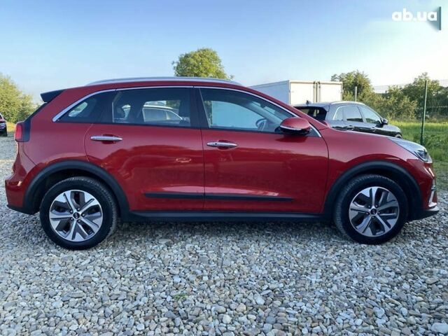 Киа Niro, объемом двигателя 0 л и пробегом 111 тыс. км за 20300 $, фото 21 на Automoto.ua