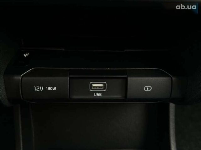 Кіа Niro, об'ємом двигуна 0 л та пробігом 35 тис. км за 24400 $, фото 14 на Automoto.ua