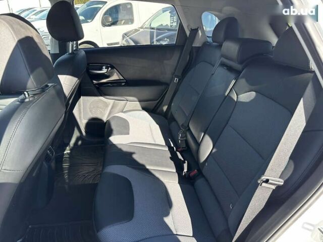 Кіа Niro, об'ємом двигуна 0 л та пробігом 53 тис. км за 20950 $, фото 27 на Automoto.ua