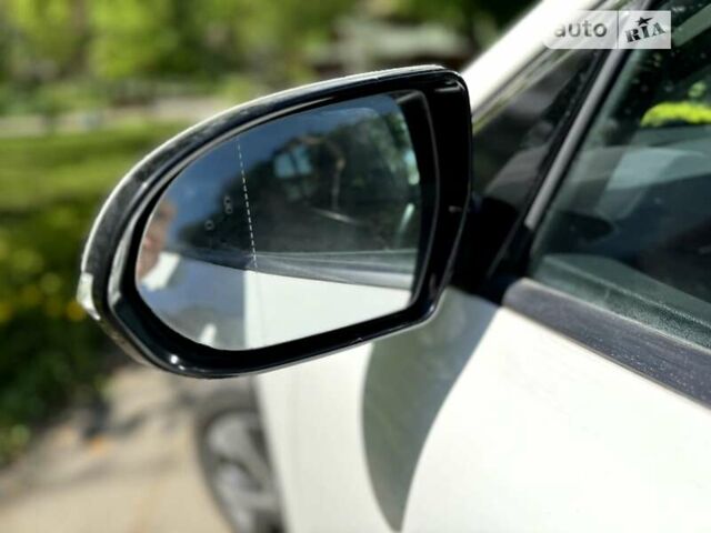 Киа Niro, объемом двигателя 0 л и пробегом 40 тыс. км за 19500 $, фото 6 на Automoto.ua