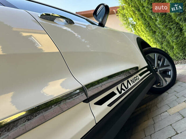 Киа Niro, объемом двигателя 0 л и пробегом 55 тыс. км за 17999 $, фото 56 на Automoto.ua
