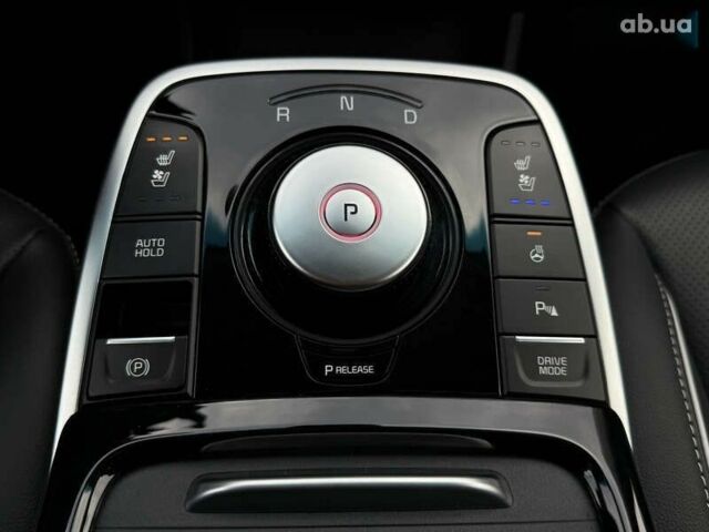 Киа Niro, объемом двигателя 0 л и пробегом 54 тыс. км за 24700 $, фото 8 на Automoto.ua