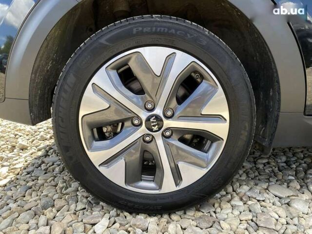 Киа Niro, объемом двигателя 0 л и пробегом 78 тыс. км за 22500 $, фото 26 на Automoto.ua