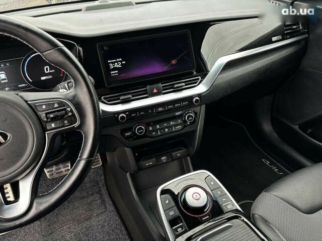 Киа Niro, объемом двигателя 0 л и пробегом 75 тыс. км за 21650 $, фото 22 на Automoto.ua