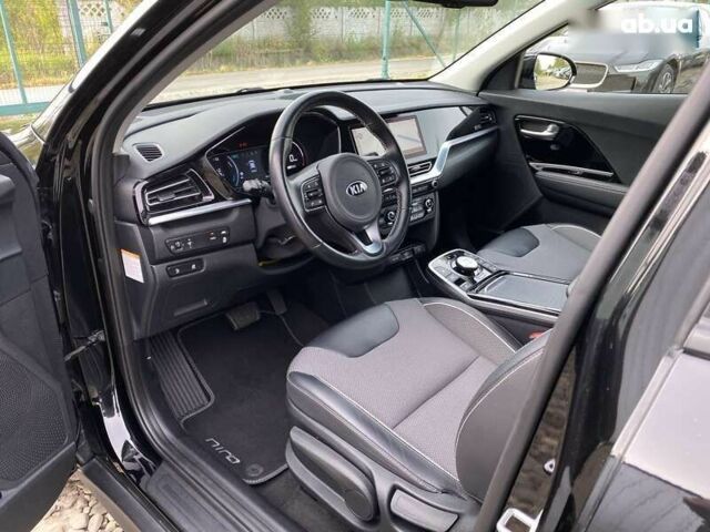 Киа Niro, объемом двигателя 0 л и пробегом 96 тыс. км за 20600 $, фото 23 на Automoto.ua