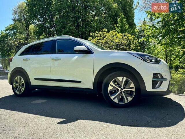 Киа Niro, объемом двигателя 0 л и пробегом 40 тыс. км за 19500 $, фото 3 на Automoto.ua