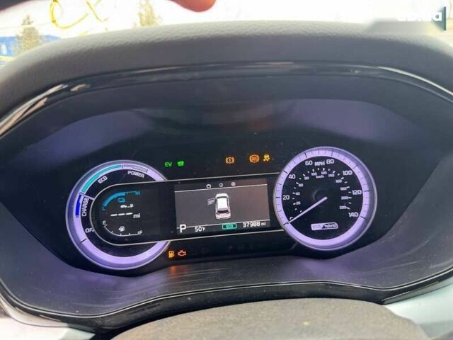 Киа Niro, объемом двигателя 0 л и пробегом 61 тыс. км за 14900 $, фото 13 на Automoto.ua