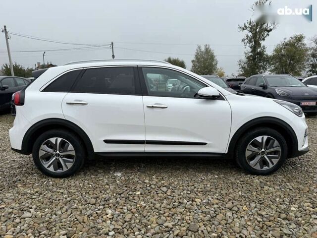 Киа Niro, объемом двигателя 0 л и пробегом 54 тыс. км за 24700 $, фото 25 на Automoto.ua