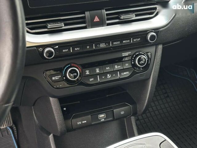 Киа Niro, объемом двигателя 0 л и пробегом 60 тыс. км за 21999 $, фото 19 на Automoto.ua