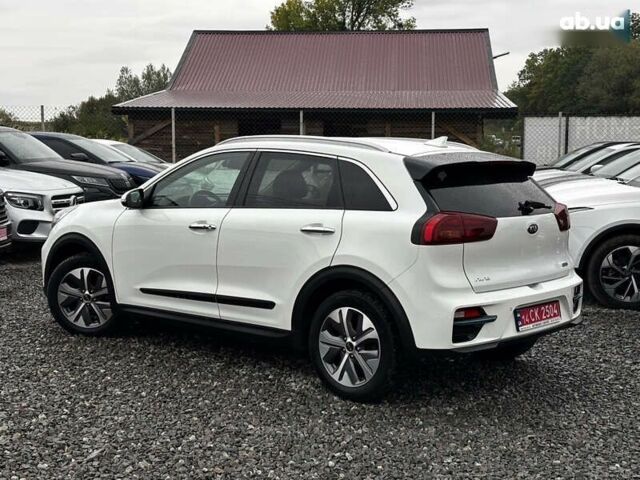 Киа Niro, объемом двигателя 0 л и пробегом 75 тыс. км за 21650 $, фото 8 на Automoto.ua