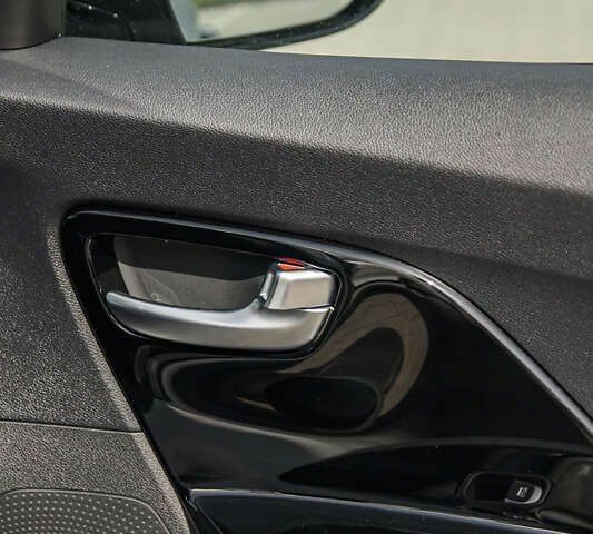 Киа Niro, объемом двигателя 0 л и пробегом 34 тыс. км за 23355 $, фото 26 на Automoto.ua