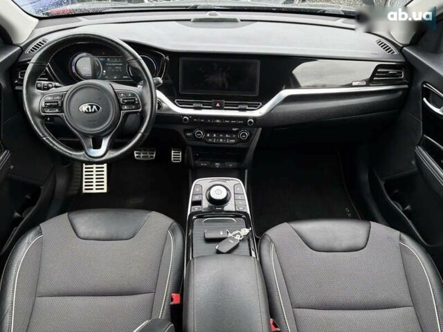 Киа Niro, объемом двигателя 0 л и пробегом 88 тыс. км за 21800 $, фото 27 на Automoto.ua